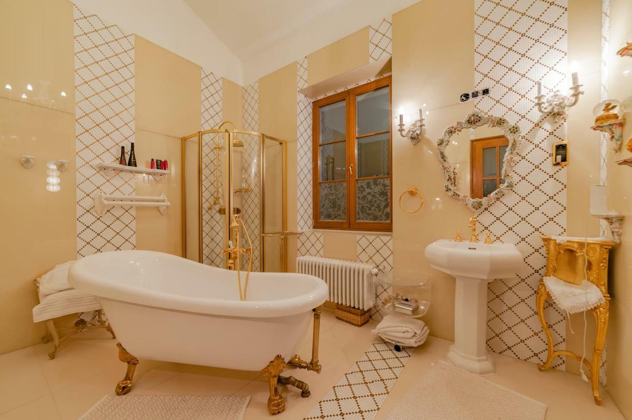 Unique Luxury Loft With Terrace In Old Town Lejlighed Prag Eksteriør billede